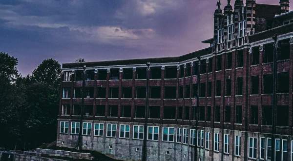Waverly Hills Sanatorium In Kentucky Is Among The Most Haunted Places In The Nation