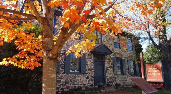 Follow The Glow Of A Lantern On The Spooky Ghost Tours of New Hope In Pennsylvania