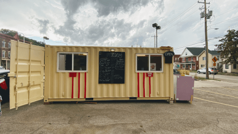 Get The Best Chicago-Style Hot Dogs In Iowa From A Shipping Container At This Unconventional Restaurant