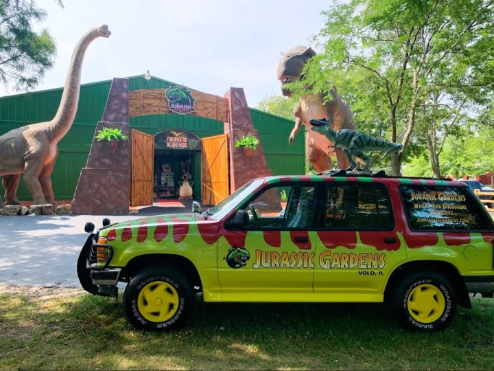 dinosaur park in Illinois