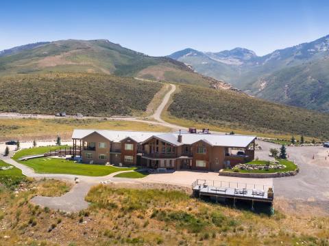 Enjoy A View Of The Ruby Mountains From Your Room At This High-Elevation Lodge In Nevada