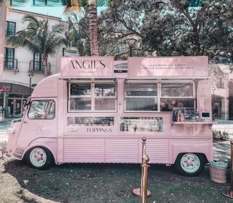 You Can Enjoy Beautiful Ice Cream Creations From A Vintage Food Truck In Florida