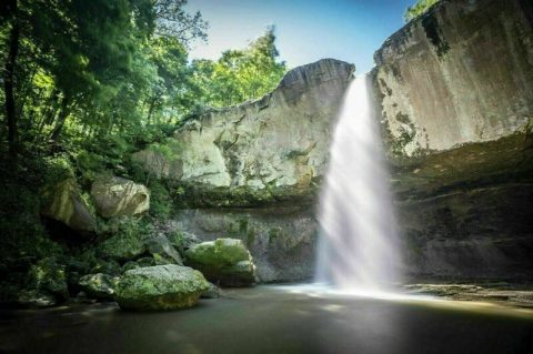 7 Of The Greatest Waterfall Hiking Trails In Indiana For Beginners