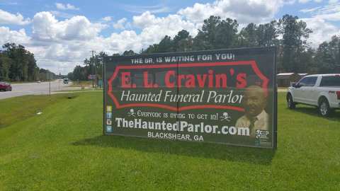 The E.L. Cravin's Funeral Home In Georgia Is Now A Haunted House