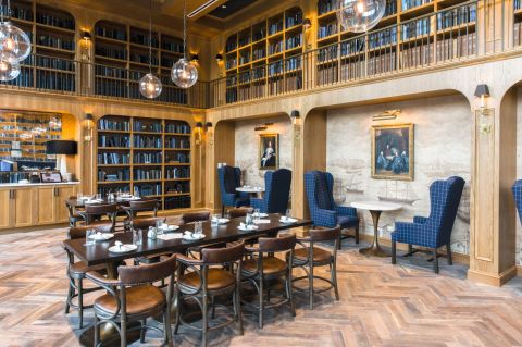This Hidden Library In Florida Also Doubles As A Delicious Brunch Joint