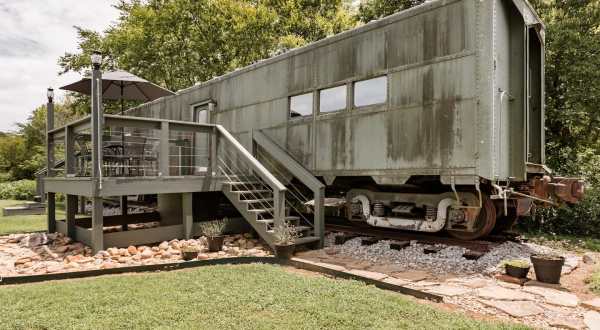 Spend A Night In An Old Train Car At This Gorgeous AirBnB In Tennessee