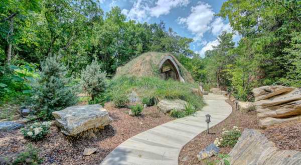 Spend A Night Underground At This Unique And Beautiful Earth House AirBnB In Tennessee