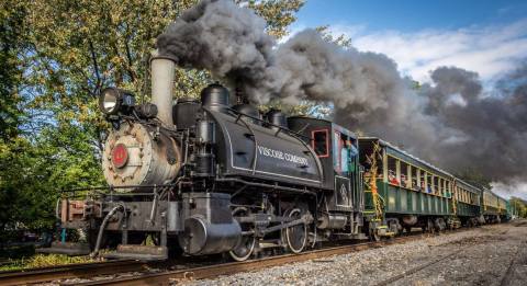 The Halloween Train Ride In Hamburg, New York Is Filled With Fun For The Whole Family