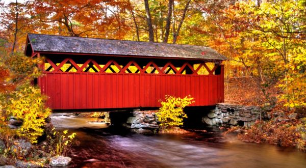 Here Are 7 Of The Most Beautiful Connecticut Covered Bridges To Explore This Fall
