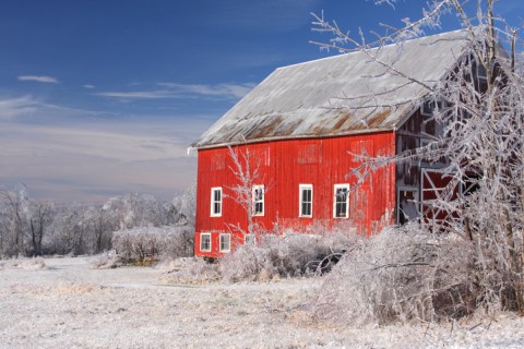 Get Ready To Bundle Up, The Farmers Almanac is Predicting Below Average Temperatures This Winter In Massachusetts