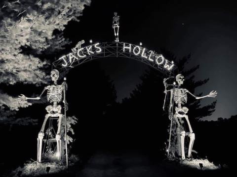 You Can Drive Through The Terrifying Jack’s Hollow Halloween Experience In Kansas This Year