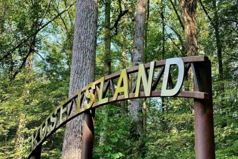A Mysterious Woodland Trail In Indiana Will Take You To The Original Rose Island Ruins