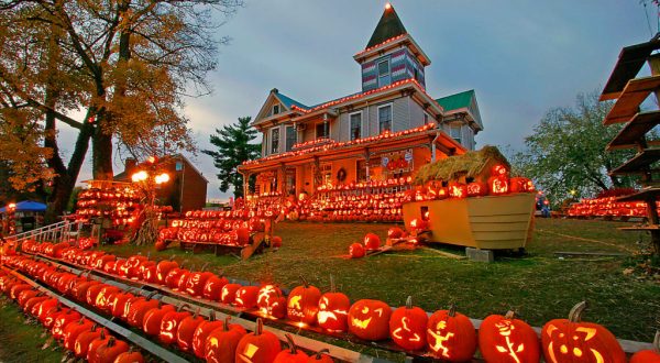 The Kenova Pumpkin House In West Virginia Is A Classic Fall Tradition