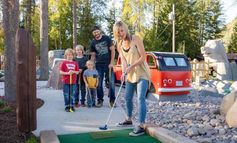 Golfing to the Sun Is A National Parks Themed Mini-Golf Course In Montana That's Tons Of Fun