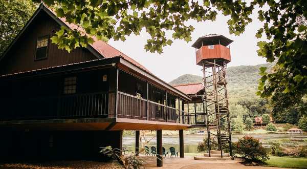 This Stunning Tennessee AirBnB Comes With Its Own Viewing Tower For Taking In The Gorgeous Views