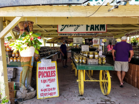 Jenny's Farm Stand In Michigan Is The Sweetest Little Roadside Stop In The State