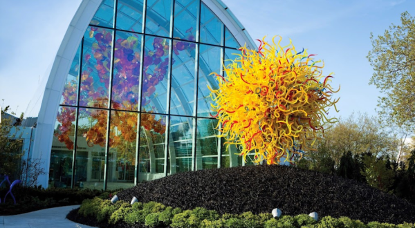 The Chihuly Garden And Glass Museum In Washington Is Downright Otherworldly