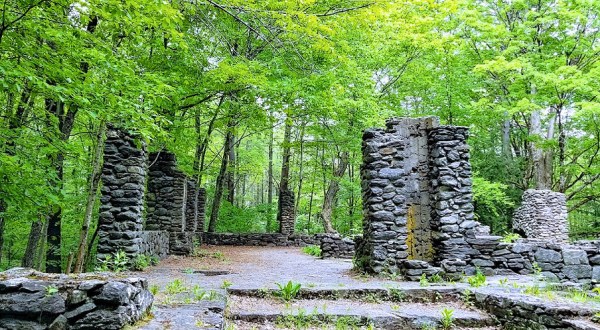 A Mysterious Woodland Trail In New Hampshire Will Take You To The Original Madame Sherri Ruins