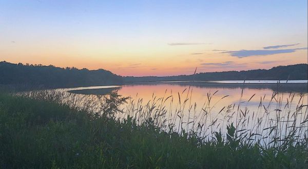 The Hike At Nebraska’s Pretty Little Zorinsky Lake Is Short And Sweet