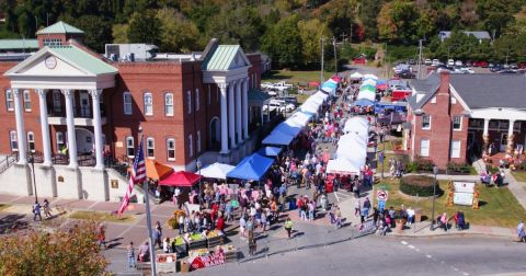 The Georgia Apple Festival Is Back Next Month For Its 53rd Anniversary