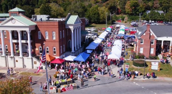 The Georgia Apple Festival Is Back Next Month For Its 53rd Anniversary