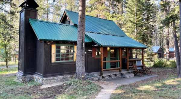 An Overnight Stay At This Secluded Cabin In Northern California Costs Less Than $100 A Night And Will Take You Back In Time