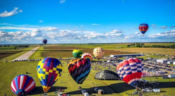 Hot Air Balloons Will Be Soaring At Kansas’s 22nd Annual Sunflower Balloon Fest