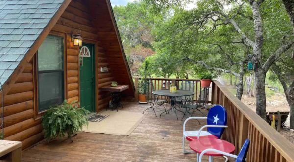 An Overnight Stay At This Secluded Cabin In Texas Costs Just $100 A Night And Will Take You Back In Time