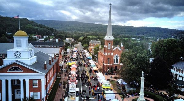 Don’t Miss The Biggest Fall Festival In Pennsylvania This Year, Bedford’s Fall Foliage Festival