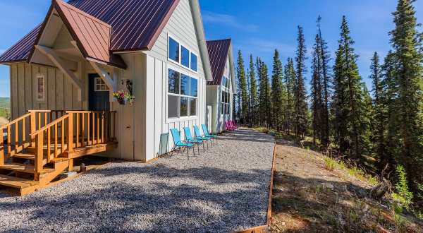 Autumn In Alaska Looks Mighty Good Outside Of These Floor To Ceiling Windows In This Cabin In Denali