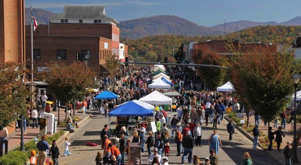6 Pumpkin Festivals You Won’t Want To Miss In North Carolina This Fall