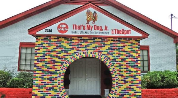 Enjoy Some Of Alabama’s Best Hot Dogs At That’s My Dog, Jr., America’s First Teen Operated Restaurant