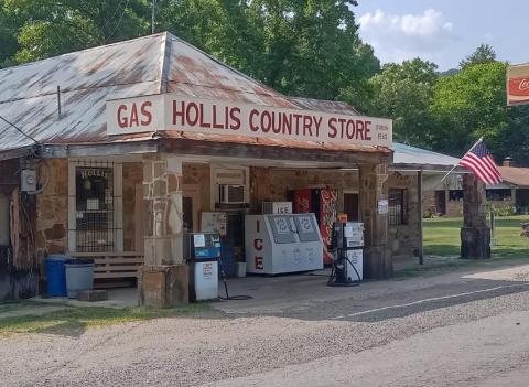 A Trip To One Of The Oldest Grocery Stores In Arkansas Is Like Stepping Back In Time
