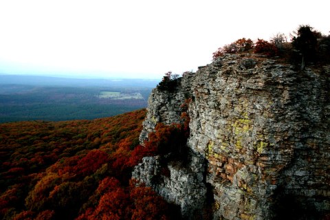 Fall Is The Perfect Time To Visit This Historic Mountain Town In Arkansas