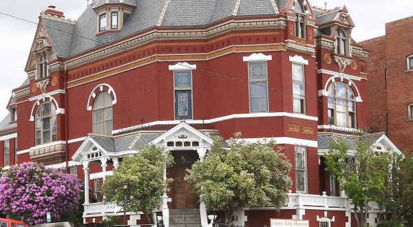 Stay Overnight In The 133-Year-Old Copper King Mansion, An Allegedly Haunted Spot In Montana
