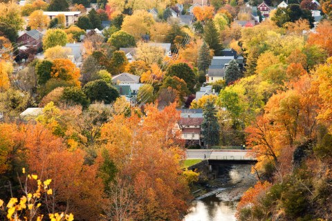 Fall Is The Perfect Time To Visit This Historic Mountain Town In New York