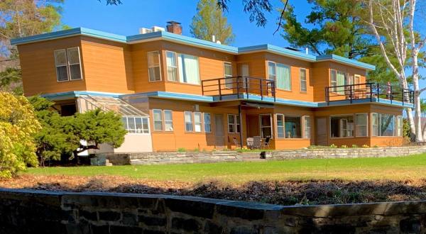 There’s A Themed Bed and Breakfast In The Middle Of Nowhere In Massachusetts You’ll Absolutely Love