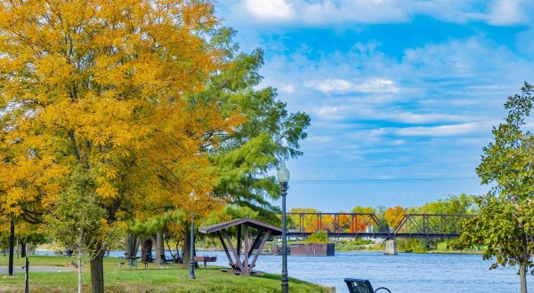 The Fascinating Town In Illinois That Is Straight Out Of A Fairy Tale