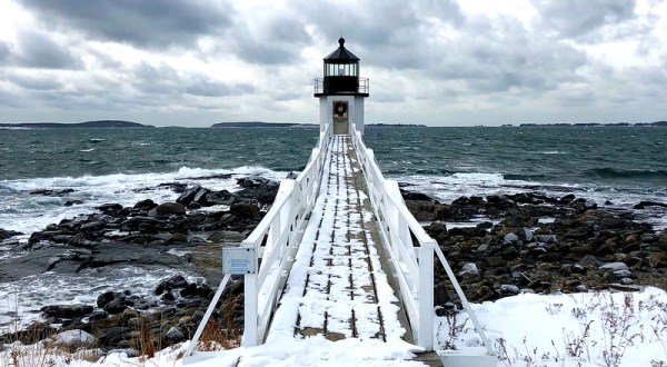 Get Ready To Bundle Up, The Farmers’ Almanac is Predicting Freezing Cold Temperatures This Winter In Maine