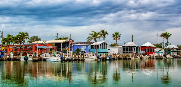 Few People Know The Real Reason Why Coastal Towns In Florida Are So Colorfully Painted