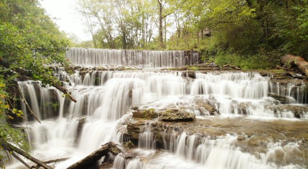The Beautiful And Historic Falls Mill In Tennessee Belongs On Everyone’s Bucket List