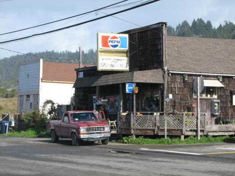 The Sandwiches From This Roadside Community Store In Northern California Are Definitely Worth A Stop