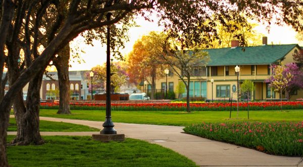 Pella, Iowa Is Being Called One Of The Best Small Town Vacations In America