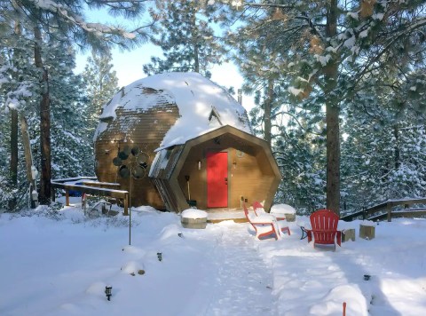 Dome Sweet Dome Will Take Your Oregon Glamping Experience To A Whole New Level