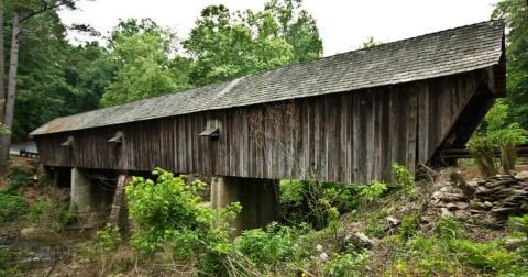 These 8 Beautiful Covered Bridges In Georgia Will Remind You Of A Simpler Time