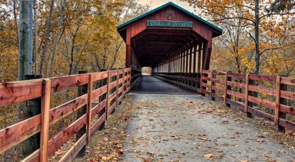 These 17 Beautiful Covered Bridges In Ohio Will Remind You Of A Simpler Time