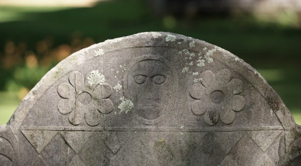 The Hauntingly Beautiful Chester Village Cemetery In New Hampshire Has A Fascinating History