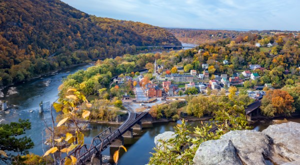 These 19 Marvelous Mountain Towns Across The Country Are Calling Your Name