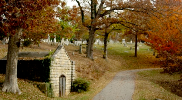 The Riverside Cemetery Is One Of North Carolina’s Spookiest Cemeteries