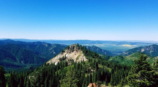 Red Butte Trail Is An Easy Hike In Idaho That Takes You To An Unforgettable View